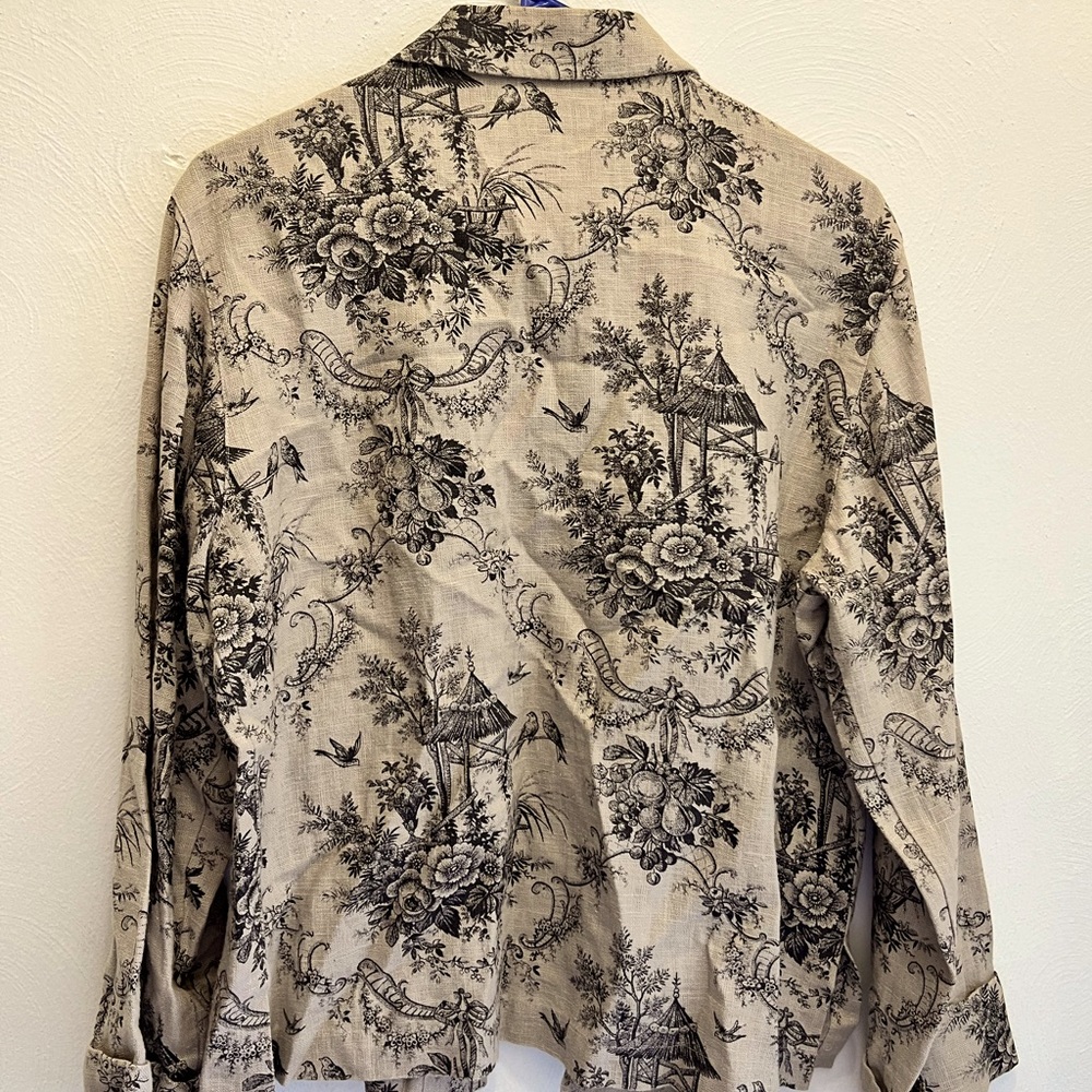 Jessica Howard blouse, pretty and elegant.